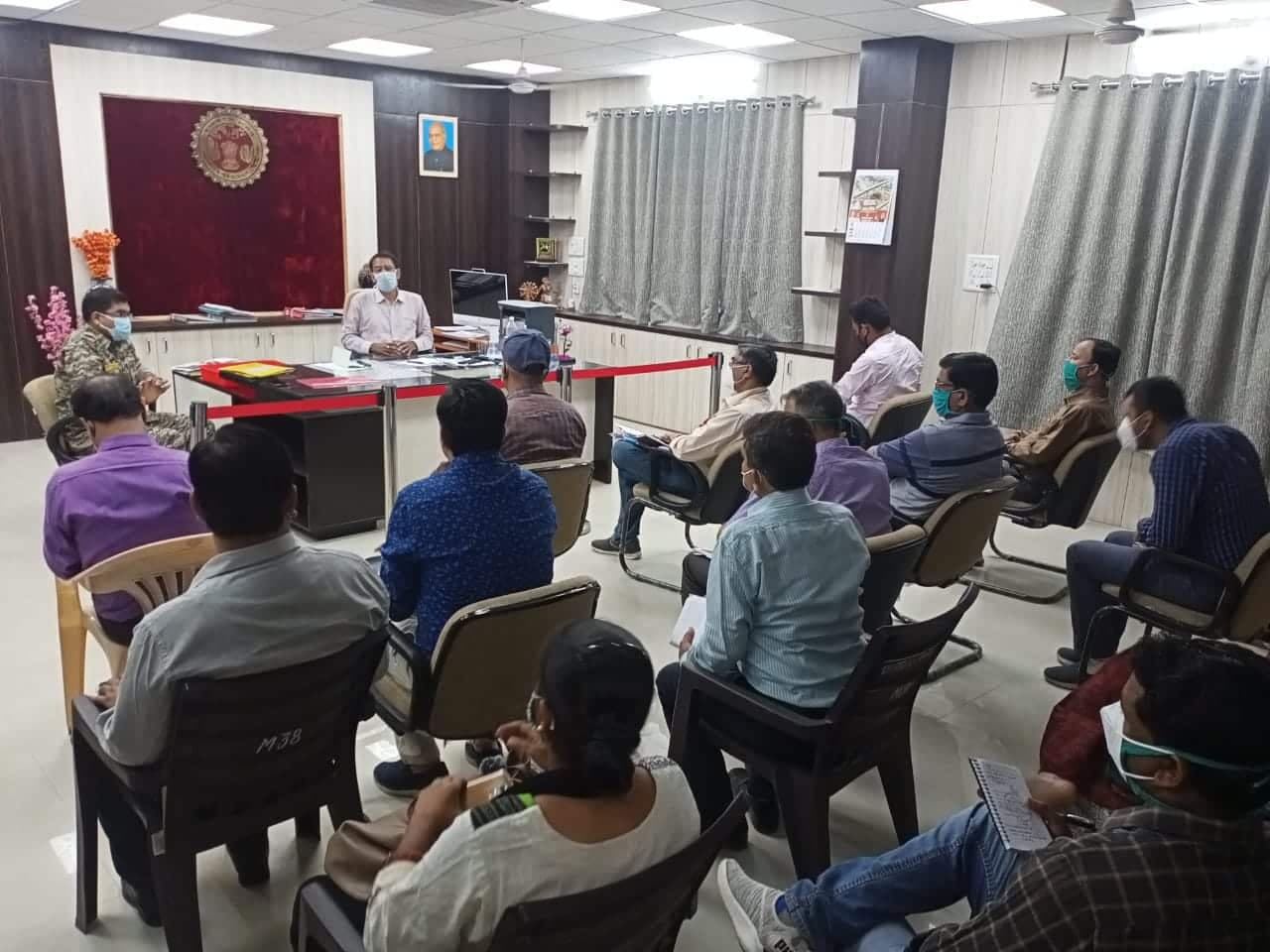 दतिया कलेक्टर के अधिकारीयों को आदेश, झोला-छाप डॉक्टरों पर हो एफआईआर