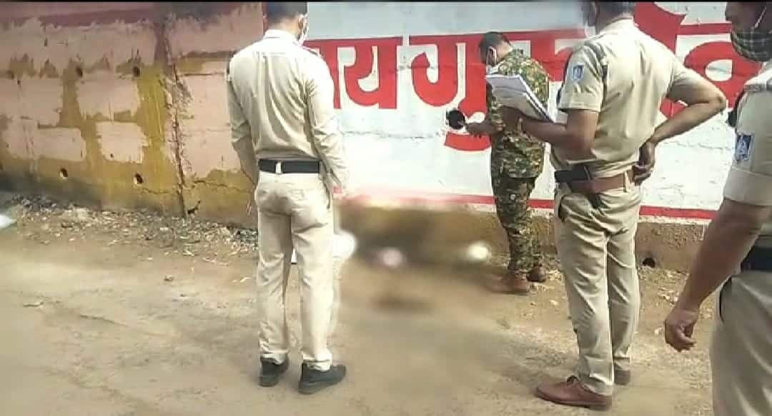 गुना: ब्रिज के नीचे मिले नवजात के शव की गुत्थी सुलझी, पिता और दादा गिरफ्तार