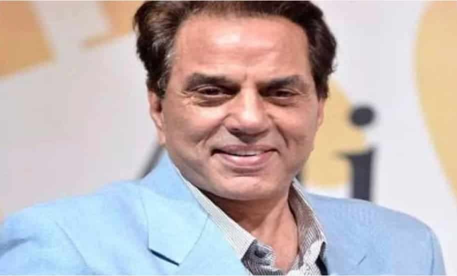 85 की उम्र में वॉटर एरोबिक्स करते नजर आए धर्मेंद्र, फैंस ने की तारीफ