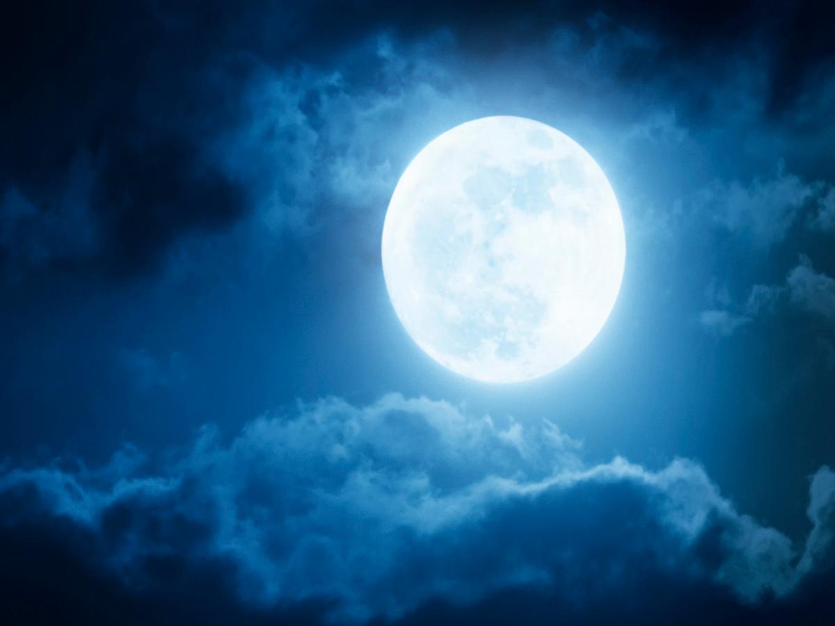 Super Blue Moon 2023 : 30 अगस्त को आसमान में दिखेगा अद्भुत नजारा, चांद होगा सबसे चमकीला और बड़ा, जानिए क्या होता है “सुपर ब्लू मून’