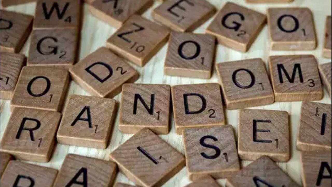 Name Astrology: R और N अक्षर के नाम वाले लोगों में होती है ये खास विशेषताएं, जानें कैसा होता है इनका रिश्ता