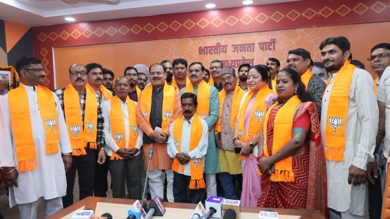 विजयपुर में आदिवासियों पर फायरिंग को वीडी शर्मा ने बताया कांग्रेस का षड्यंत्र, मतदाताओं से भारी संख्या में मतदान करने की अपील