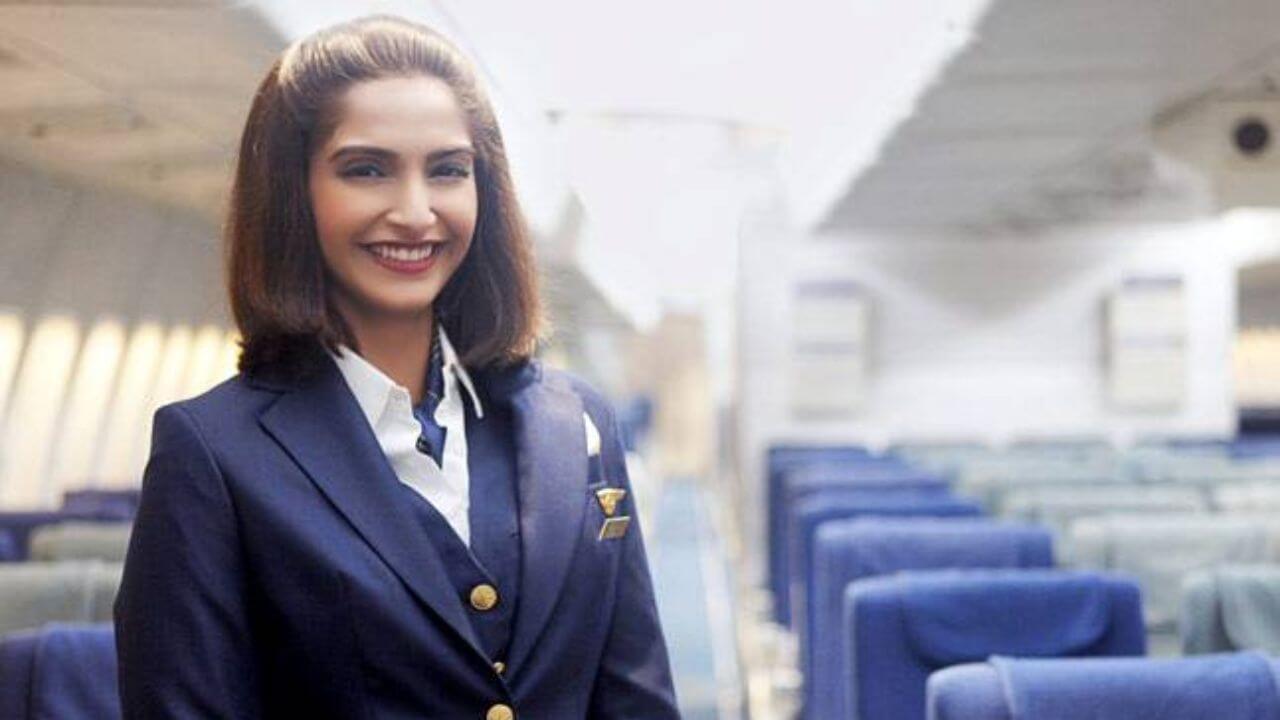 एयर होस्टेस बनने का सपना? जानिए कितनी पढ़ाई है जरूरी, कैसे करें शुरुआत