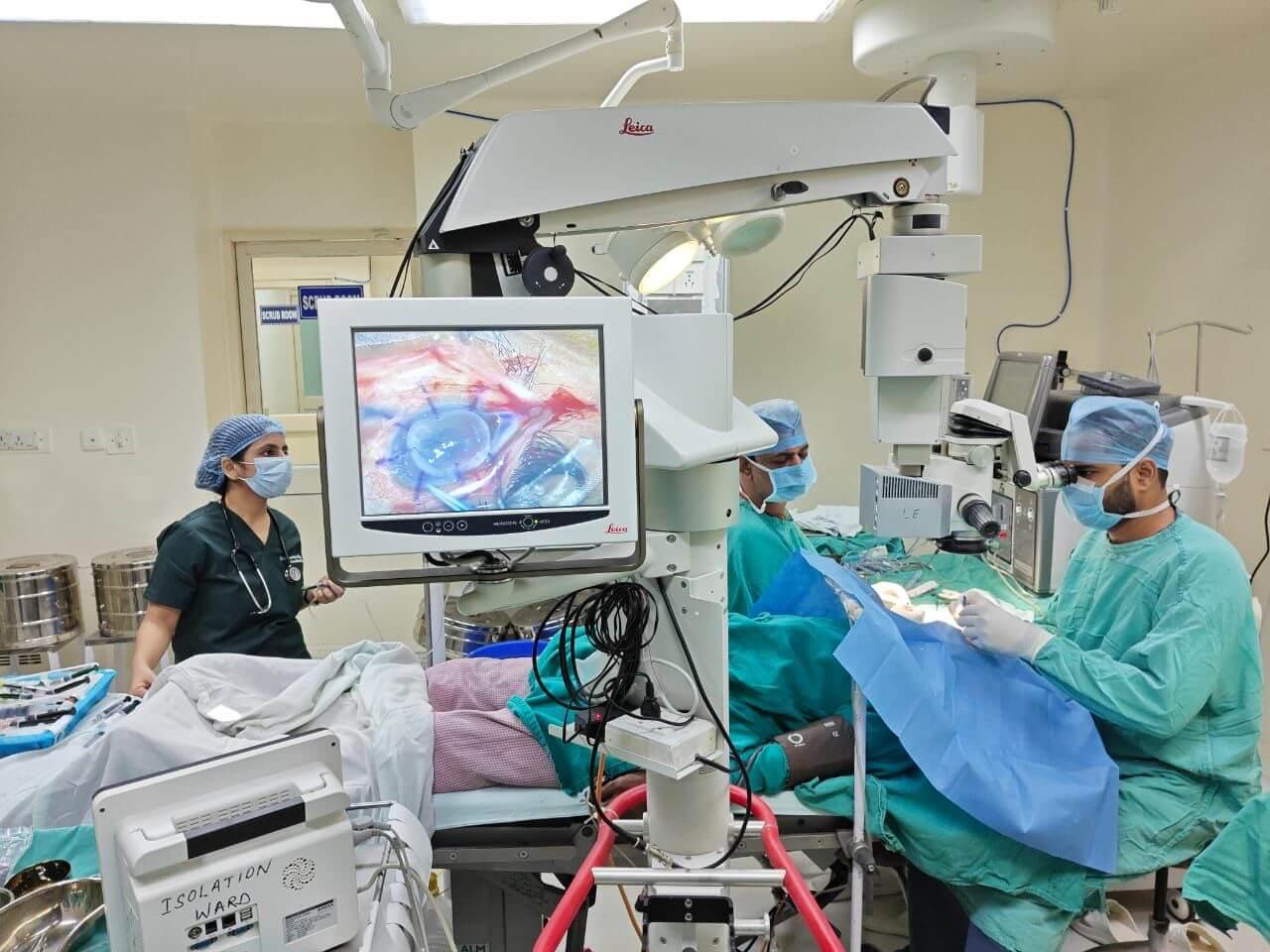 भोपाल मेमोरियल अस्पताल एवं अनुसंधान केंद्र में पहला नेत्र ट्रांसप्लांट हुआ सफल, गैस पीड़ितों के लिए अब राह आसान