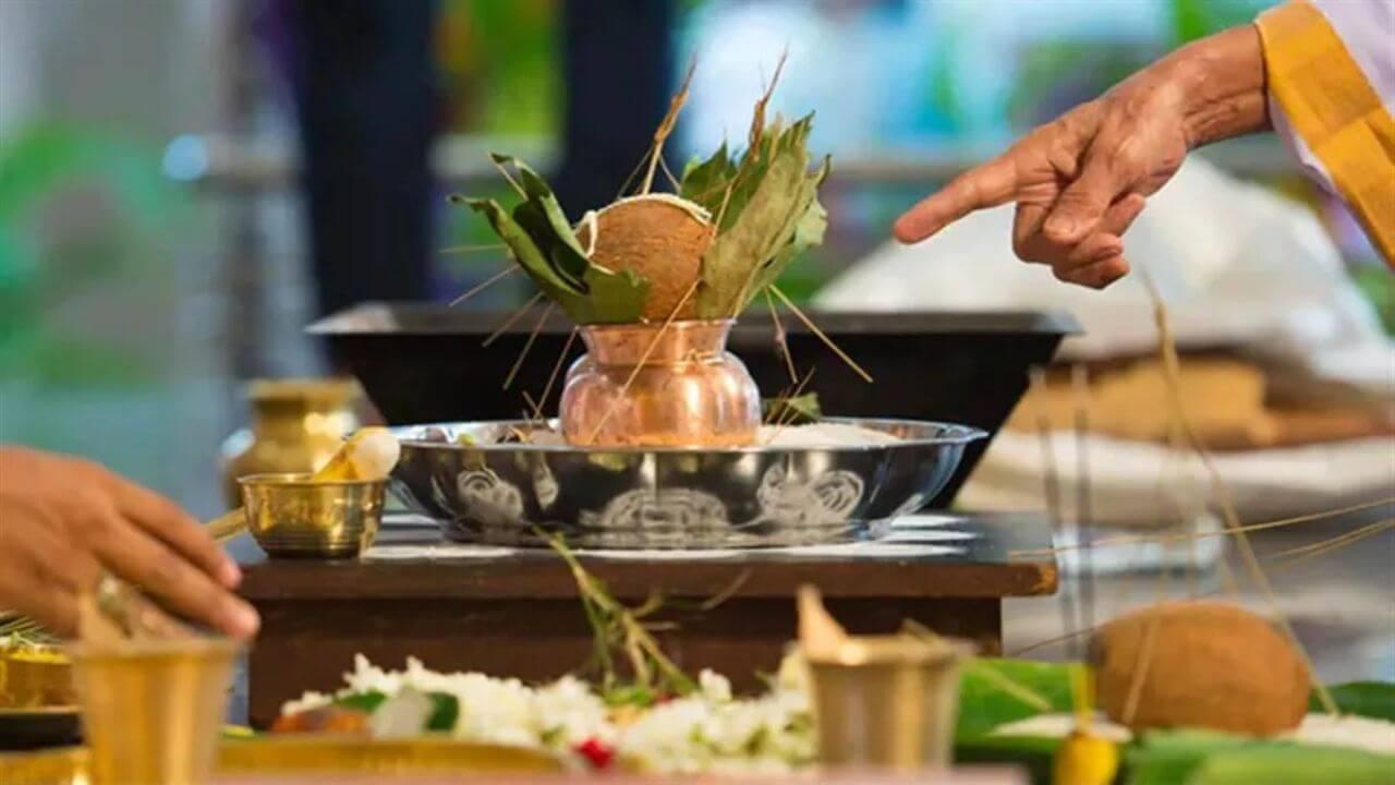 हरियाली अमावस्या पर बन रहा विशेष संयोग, सुख-समृद्धि के लिए करें पितरों का तर्पण
