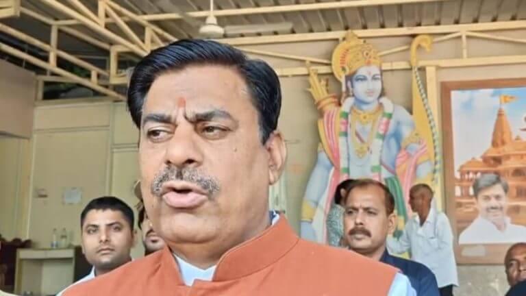 भानु हिंदू और चंद्रशेखर तिवारी के समर्थन में आये विधायक रामेश्वर शर्मा, कार्रवाई की मांग करने वालों पर किया पलटवार