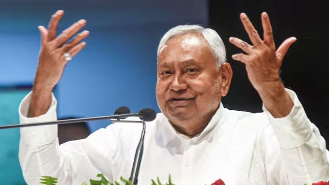 बिहार में महिलाओं की ताकत! नीतीश कुमार बोले- आत्मविश्वास और सम्मान ही असली पहचान