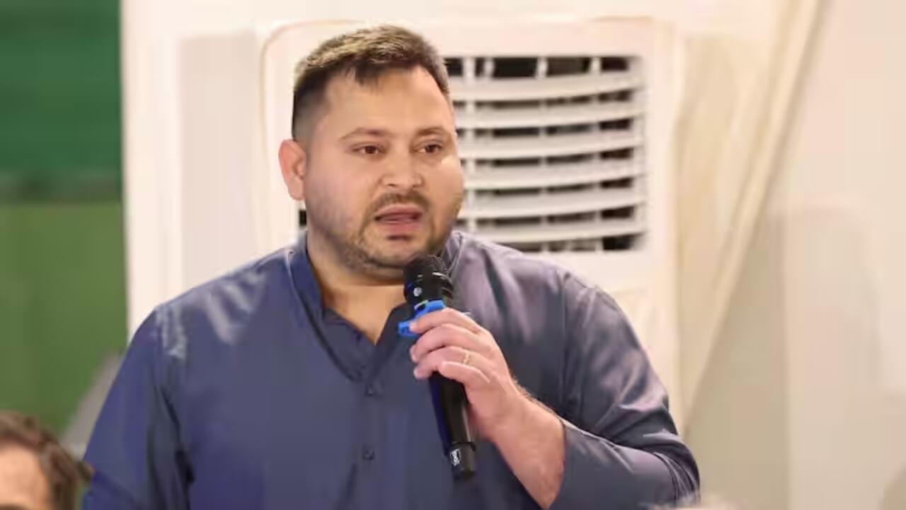 तेजस्वी यादव ने ढाई घंटे तक की पार्टी नेताओं संग चर्चा, क्या बिहार चुनाव में होगा ‘बड़ा’ बदलाव?