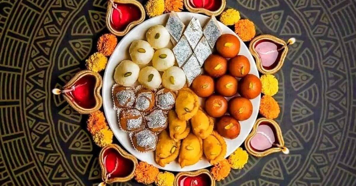 त्योहारों की मिठाइयों में अब नहीं रहेगा नॉन-वेज का डर, बेफिक्र होकर बनाएं घर की थाली की शान!