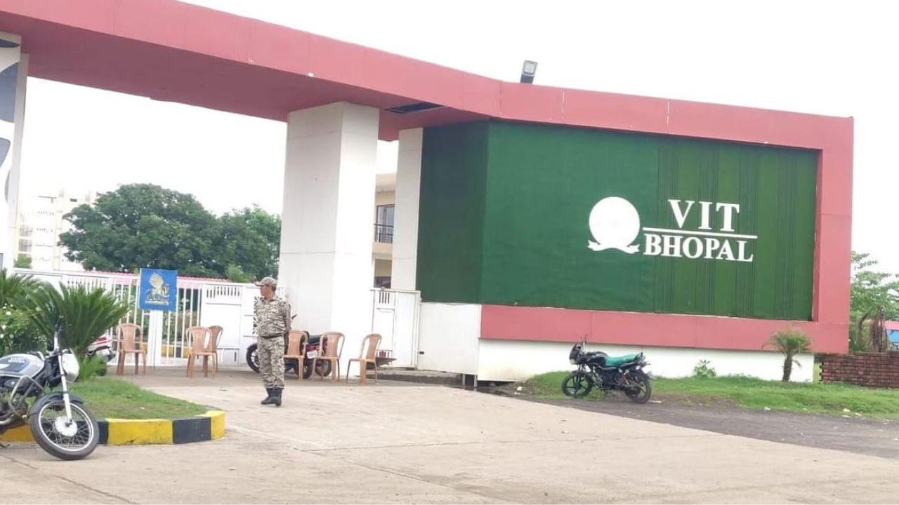 VIT विश्वविद्यालय में अवैध रूप से संचालित क्लिनिक सील करने की मांग, NSUI ने सीएम डॉ मोहन यादव को लिखा पत्र