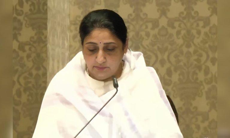 अजित पवार के निधन के बाद महाराष्ट्र को मिली पहली महिला उपमुख्यमंत्री, सुनेत्रा पवार ने संभाला पदभार, पीएम मोदी ने दी बधाई