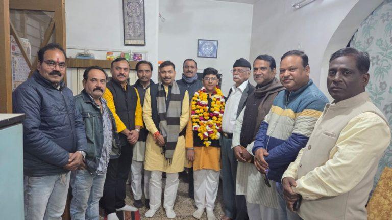 ग्वालियर निवासी कक्षा 7वीं के बच्चे को गणतंत्र दिवस परेड में देखने का मिला आमंत्रण, शहर के लोगों ने दी बधाई