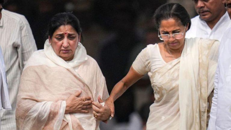 NCP के विलय की अटकलों पर INDIA गठबंधन की ‘वेट एंड वॉच’ नीति, पवार परिवार के फैसले का इंतजार