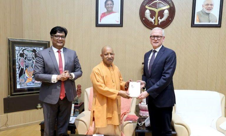 मुख्यमंत्री योगी के सिंगापुर दौरे से पहले बड़ा संकेत, एपी मोलर-माएर्स्क कंपनी यूपी में करेगी निवेश विस्तार