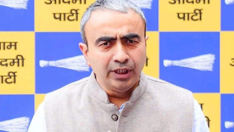 AAP नेता अनुराग ढांडा का CM नायब सैनी पर बड़ा आरोप, कहा- पंजाब में फर्जी जॉइनिंग कराकर युवाओं को कर रहे गुमराह