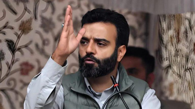 सीएम उमर अब्दुल्ला पर उनके ही सांसद आगा रूहुल्लाह मेहदी का हमला, कहा- बुराई करने की हिम्मत नहीं जुटा पा रहे, जानें पूरा मामला