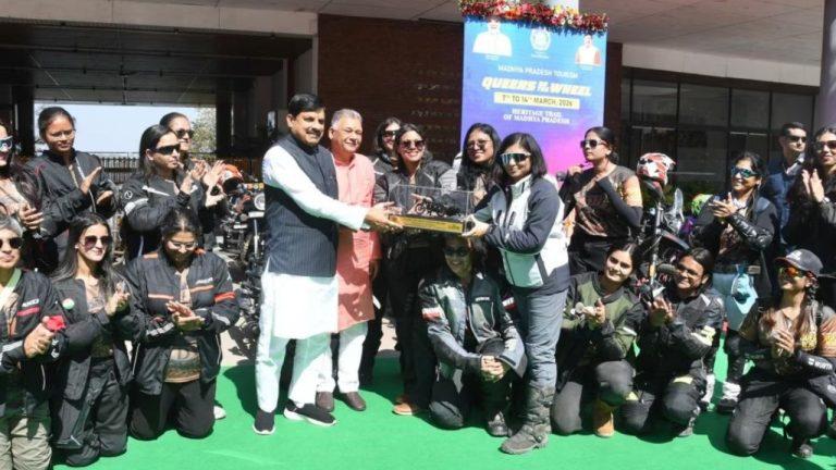 MP में ‘क्वींस ऑन द व्हील्स’ की धमाकेदार शुरुआत, 25 महिला राइडर्स तय करेंगी 1400KM का सफर