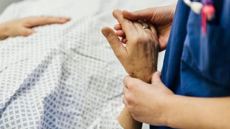 नियम साफ नहीं होने से मुंबई में इच्छामृत्यु के 40 आवेदन अटके, प्रशासन के पास अभी तक स्पष्ट प्रक्रिया नहीं