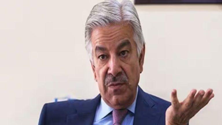 पाकिस्तान के रक्षामंत्री ख्वाजा आसिफ ने कोलकाता पर हमले की दी धमकी, रक्षामंत्री राजनाथ सिंह की चेतावनी के बाद दिया बड़ा बयान