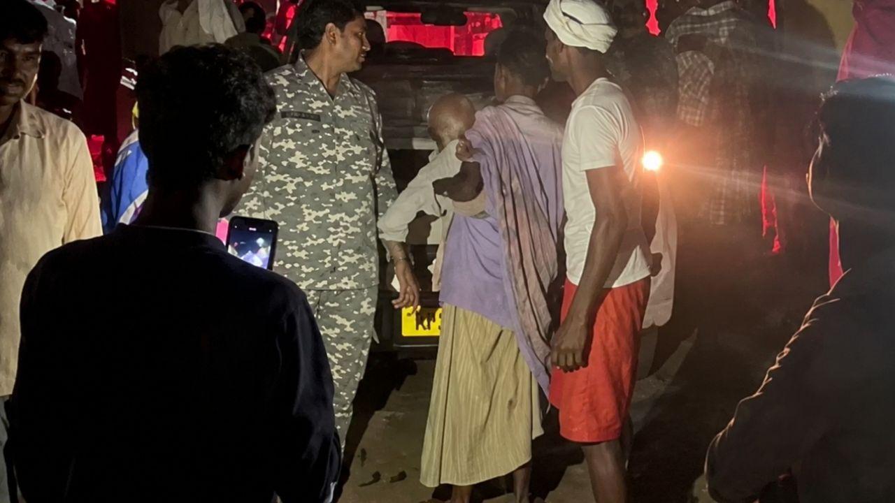 डिंडौरी में अतिक्रमण हटाने पहुंची टीम को ग्रामीणों ने घेरा, 4 घंटे तक चला हंगामा