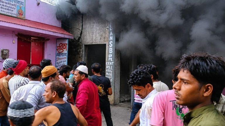 बुरहानपुर में भीषण आग से मची अफरा-तफरी, रस्सी गोदाम जलकर खाक, बाल-बाल बचा परिवार
