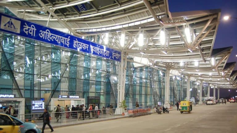 सीट बेल्ट बाँध लीजिए और टेक-ऑफ के लिए तैयार हो जाइए, 17 जुलाई से इंदौर-अबू धाबी के लिए एयर इंडिया एक्सप्रेस की सीधी फ्लाइट