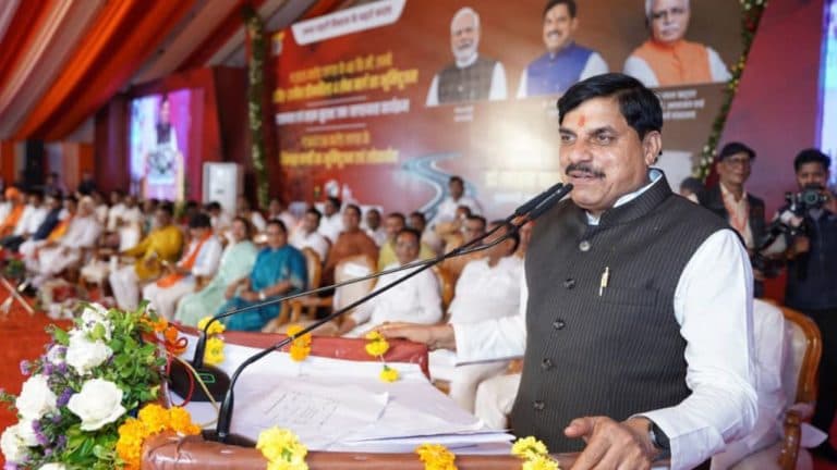 MP को मिली करोड़ों की सौगात, CM मोहन यादव ने किया इंदौर-उज्जैन ग्रीनफील्ड कॉरिडोर का भूमिपूजन, 116 परियोजनाओं का लोकार्पण