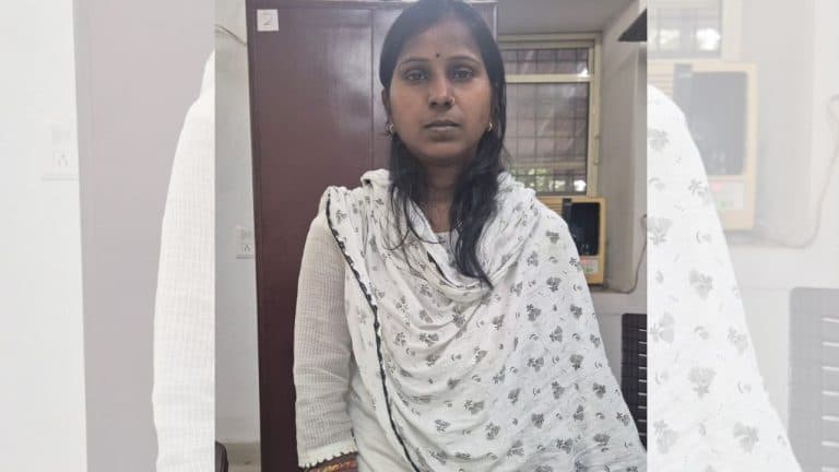 जमीन का सीमांकन और नामांतरण करने के बदले पटवारी ने मांगी रिश्वत, लोकायुक्त पुलिस ने रंगे हाथ पकड़ा