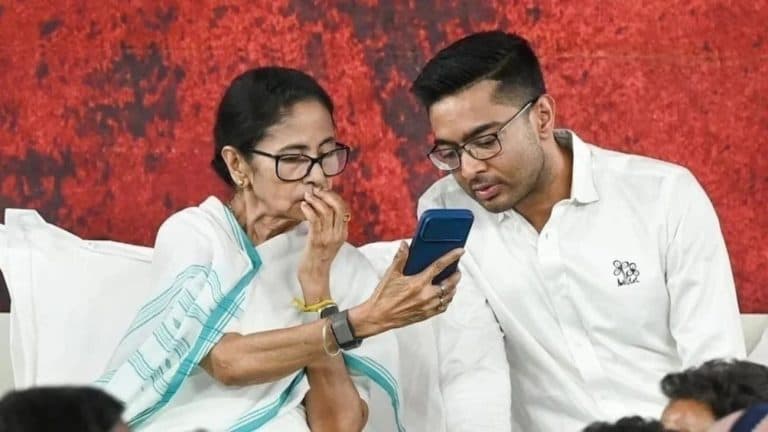 TMC में टूट के बीच अभिषेक बनर्जी को लेकर ममता बनर्जी का बड़ा बयान, कहा – ‘उन्होंने किसी तरह का समझौता नहीं किया…’