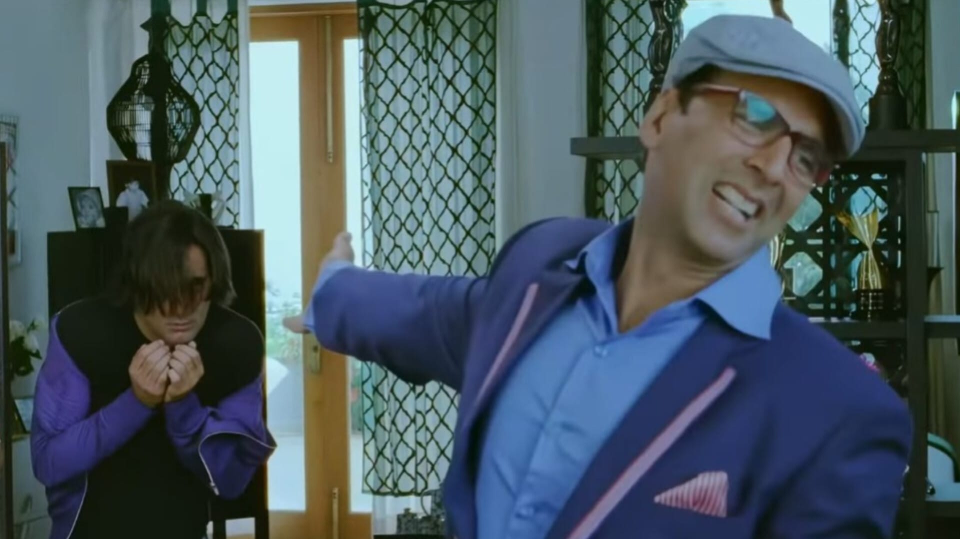 Akshay Kumar’s witty reply to fan praising Akshaye Khanna in Dhurandhar wins internet