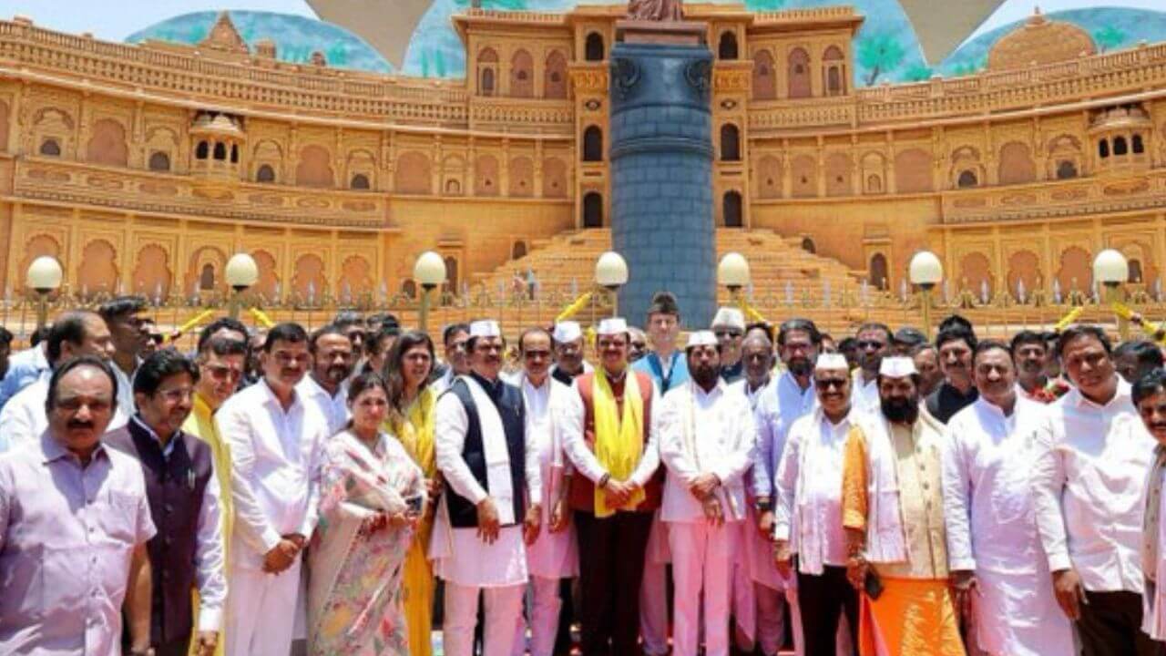 चौंडीतील मंत्रिमंडळ बैठकीत धनगर आरक्षणाचा निर्णय झालाच नाही, शरद पवारांच्या आमदाराने सरकारला केले टार्गेट