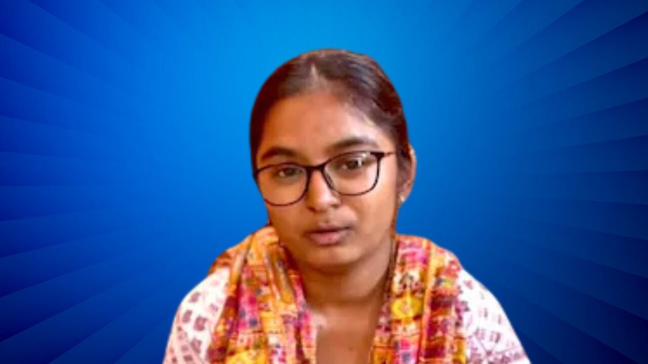 कौतुक थांबेना! सुषमा अंधारे यांची वैभवीचे अभिनंदन करण्यासाठी खास पोस्ट; म्हणाल्या, वडिलांची अत्यंत क्रूर हत्या..