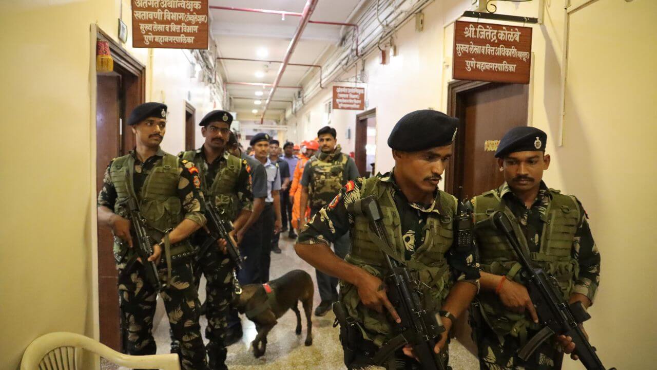 सायरन वाजला, मदतीसाठी सैन्य धावले; पुण्यात मॉक ड्रिल यशस्वी