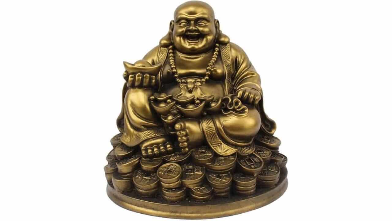 लाफिंग बुद्धा खूप शुभ आहे, पण घरात ‘या’ ठिकाणी ठेवल्याने नुकसान होऊ शकते