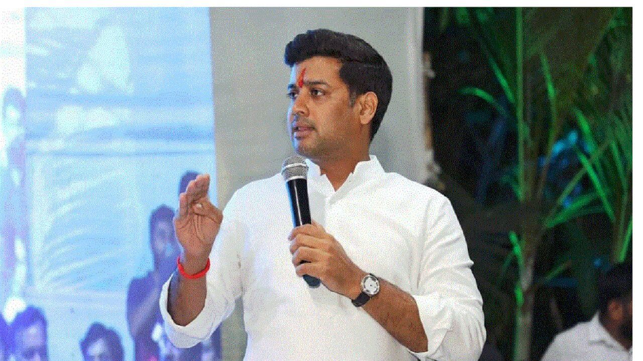 दिवा-सीएसएमटी जलद लोकल सुरु करा, 5 व 6 वी मार्गिका CSMT पर्यंत लवकर कार्यान्वित करा, खा. श्रीकांत शिंदेंची रेल्वे प्रशासनाकडे मागणी