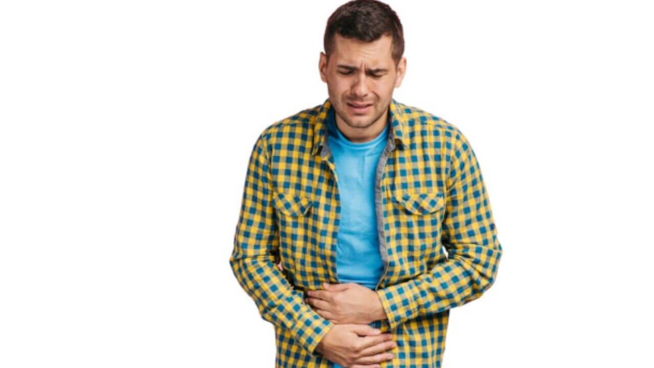 जेवल्यानंतर पोटात गॅस होऊन पोट जड होते? जाणून घ्या कारणे आणि उपाय