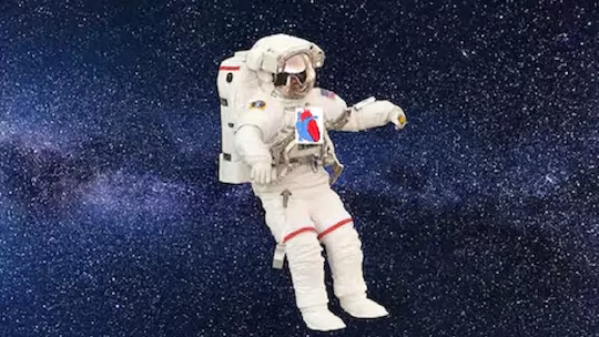 अंतराळातून परतल्यावर अंतराळवीरांच्या चष्म्याचा नंबर का वाढतो, डोळ्यांवर शून्य गुरुत्वाकर्षणाचा कसा होतो परिणाम? जाणून घ्या