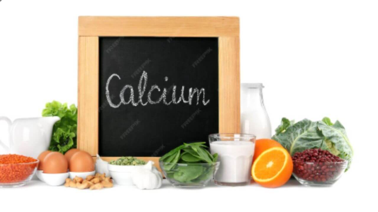कॅल्शिअम वाढवण्यासाठी काय खावे? ‘हे’ आहेत उत्तम स्रोत