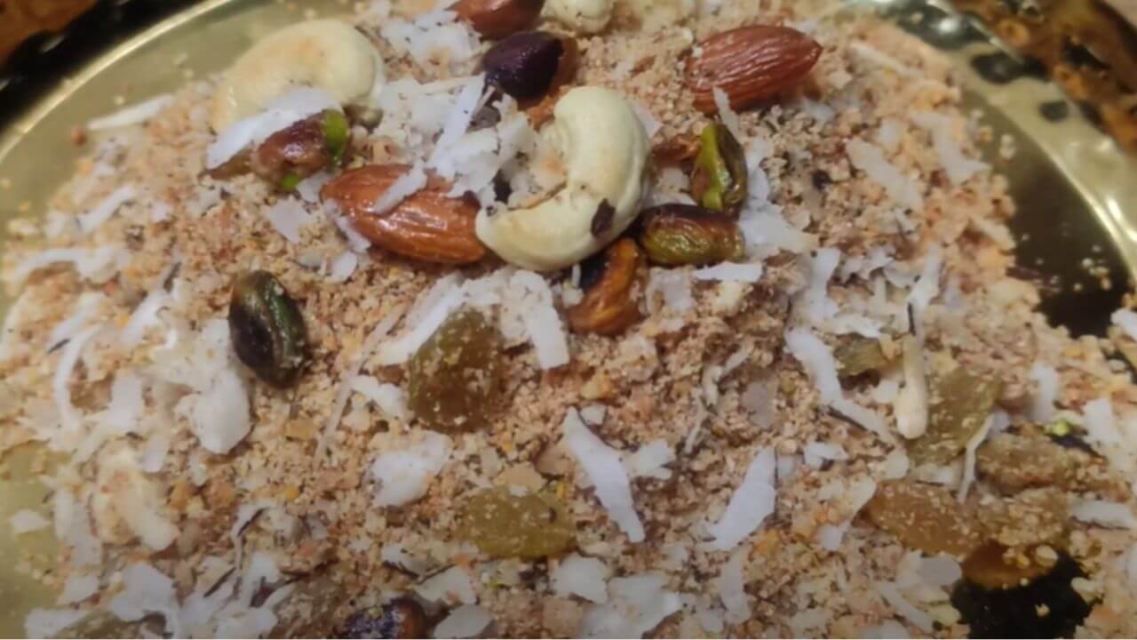 Ganesh Chaturthi 2025: गणेश चतुर्थीमध्ये बनवा बाप्पाचा आवडता प्रसाद खिरापत, पाहा पारंपरिक रेसिपी