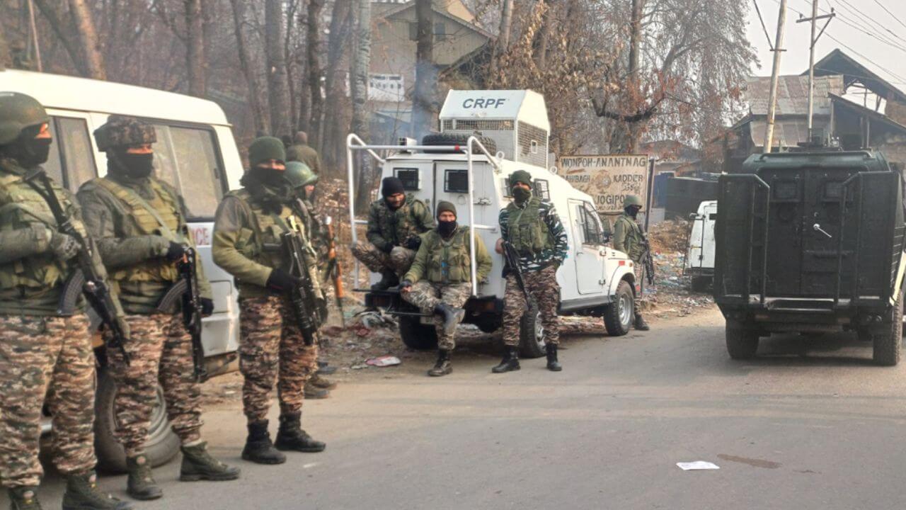 कुलगामच्या गुड्डार भागात सुरक्षा दल आणि दहशतवाद्यांमध्ये चकमक; 1 दहशतवादी ठार, सर्च ऑपरेशन सुरू