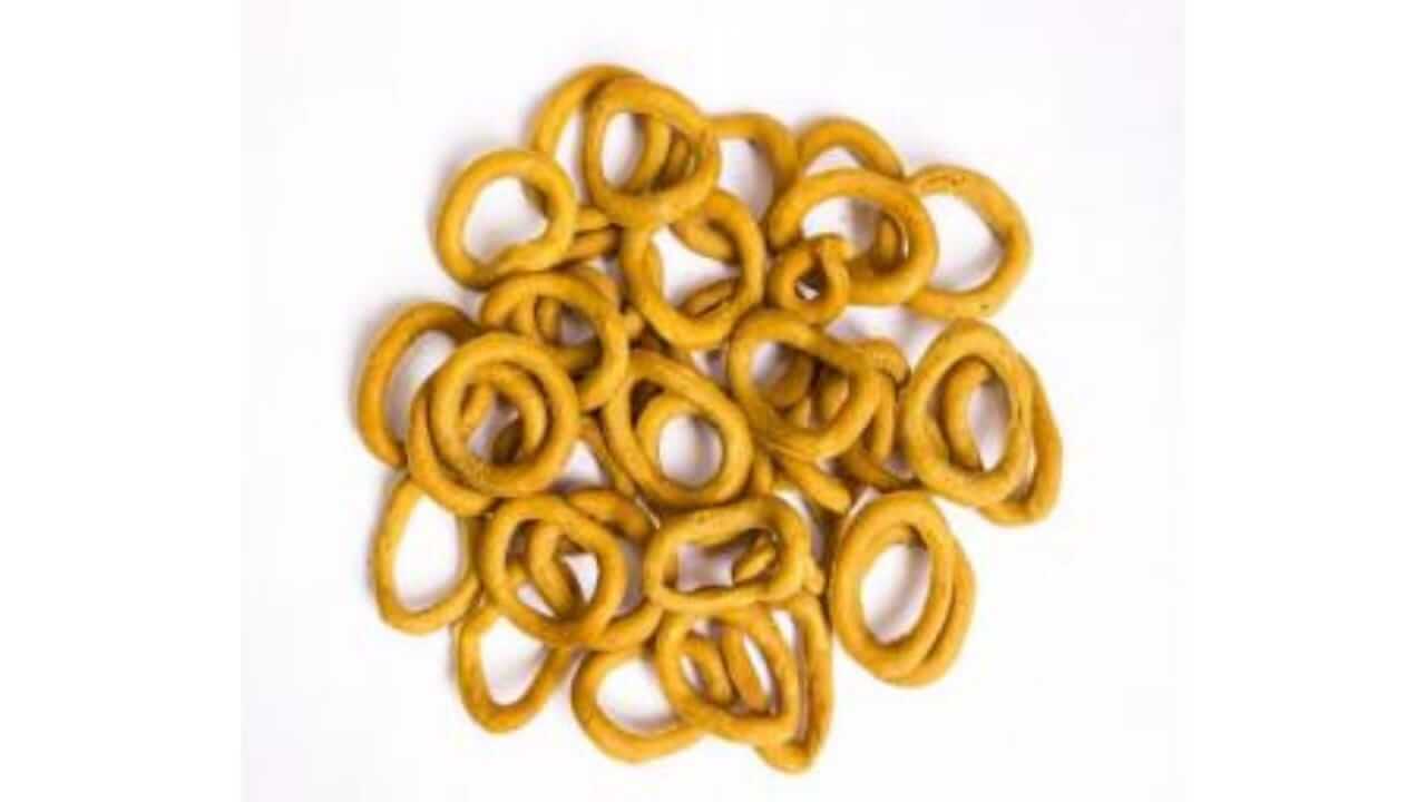 Diwali 2025 : यंदा दिवाळीसाठी बनवा कुरकरीत कडबोळी! जाणून घ्या रेसिपी..