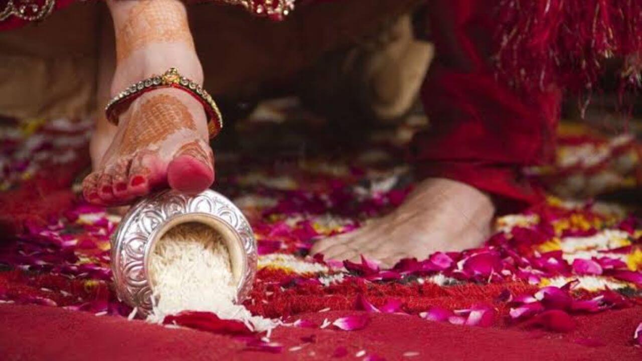 लग्नानंतर या नावाच्या मुली ज्या घरात जातात त्याचं सोनं करतात