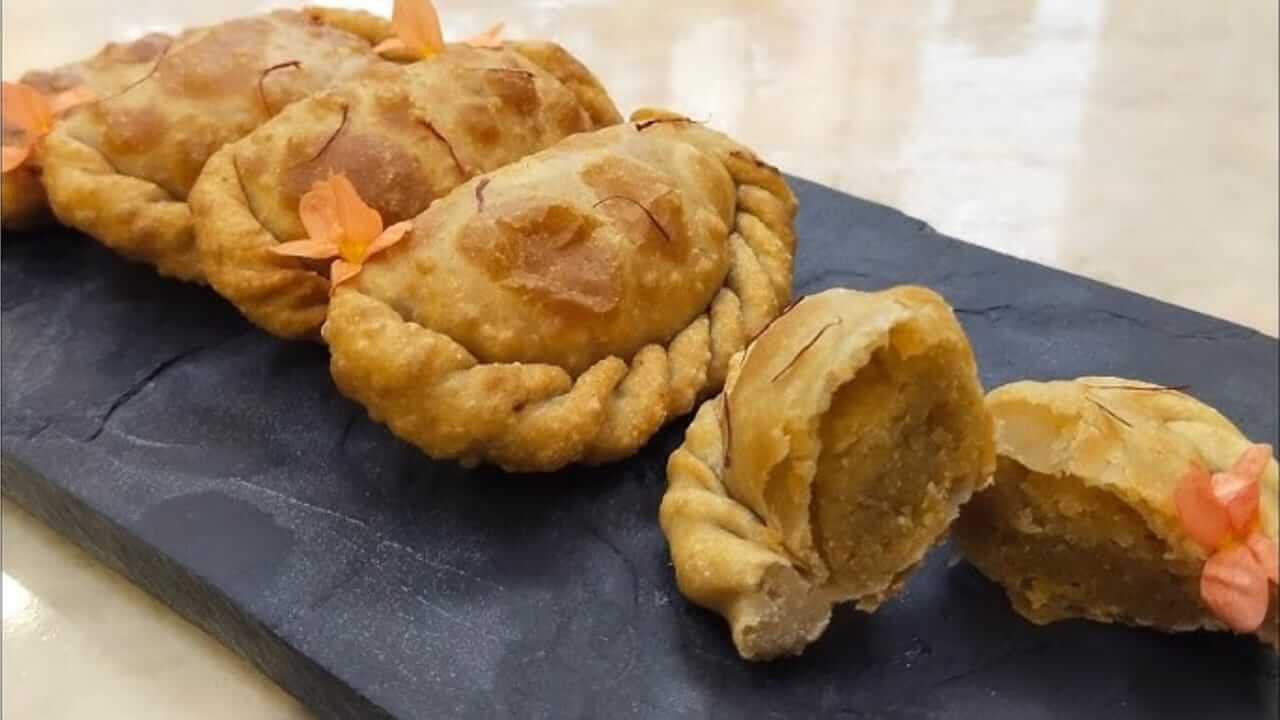 Dev Diwali 2025 : देव दिवाळी स्पेशल विशेष नैवेद्य पुरणाचे कडबू पाहा रेसिपी