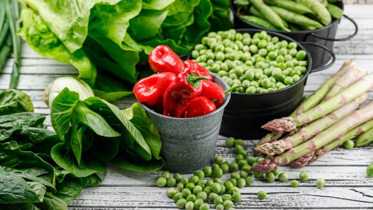 हिवाळ्यात नक्की खा ‘या’ ४ हंगामी भाज्या, दूर होतील अनेक आजार