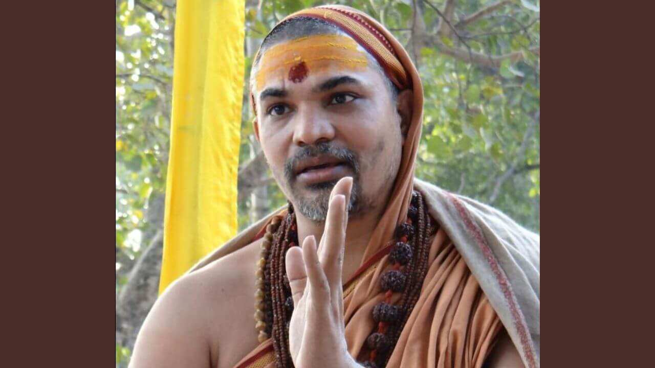 प्रयागराजमध्ये घोषणाबाजी आणि धक्काबुक्की; अविमुक्तेश्वरानंदांच्या शिबिरात जोरदार राडा