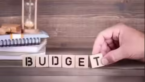 कोणत्या योजनेसाठी किती निधी खर्च होईल, बजेट तयार करताना हे कसं ठरवलं जातं? प्रक्रिया जाणून घ्या
