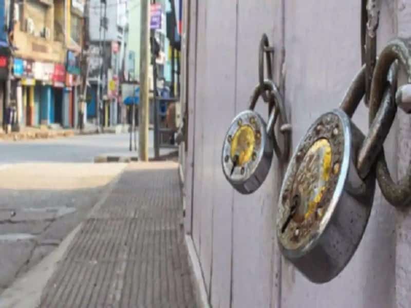 जान है तो जहान है! दमोह में ग्रामीणों ने खुद लगाया कोरोना कर्फ्यू