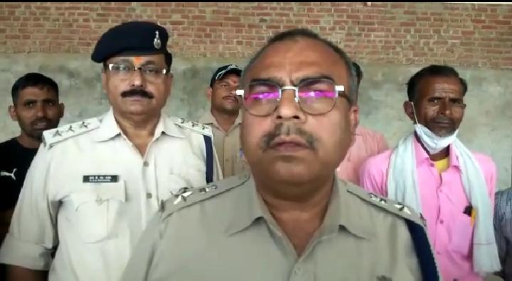 Bhind News : खाद के गोदाम पर पुलिस का छापा, 300 रूपए महंगी बेच रहा था व्यापारी
