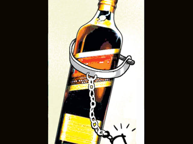 Bhind news: 21 लाख की शराब पकड़ी, दो गिरफ्तार