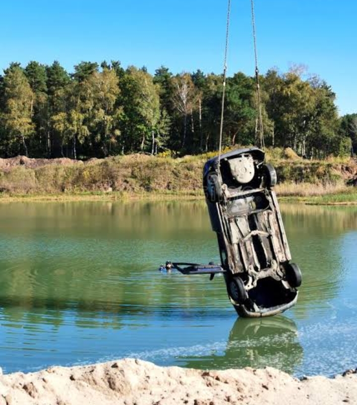 Morena news: शादी में जा रहे युवकों की कार सुनहरा हैड नहर में गिरने से दो युवकों की मौत और दो घायल